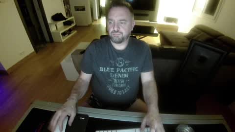 Ange online show from January 27, 1:26 am