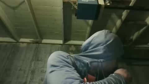 leo199984 online show from March 5, 3:58 am