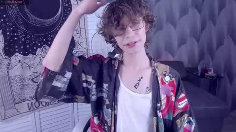 Snapshot of leo_bensyten chatting on October 22, 2:10 pm Leo online show from October 22, 2:10 pm