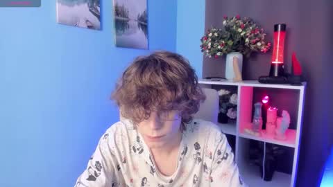 Snapshot of leo_bensyten chatting on October 26, 2:41 pm Leo online show from October 26, 2:41 pm