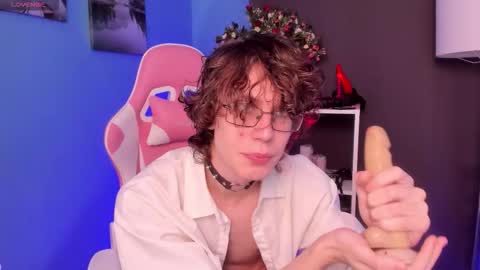 Snapshot of leo_bensyten chatting on October 12, 3:17 pm Leo online show from October 12, 3:17 pm