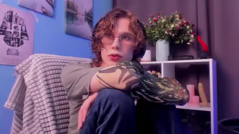 Leo online show from March 18, 11:19 pm