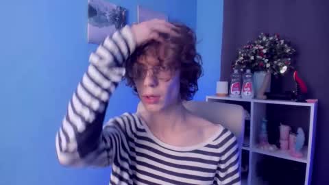 Snapshot of leo_bensyten chatting on November 1, 8:57 pm Leo online show from November 1, 8:57 pm