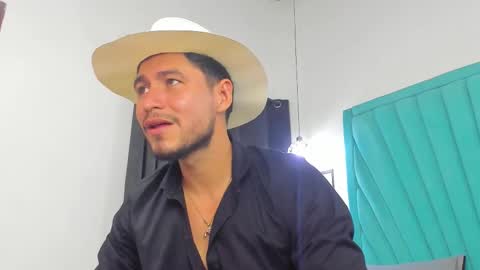 leo_carter1 online show from March 7, 5:55 pm