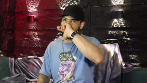 Snapshot of leo_diaz01 chatting on October 22, 2:26 am Leo  Diaz online show from October 22, 2:26 am