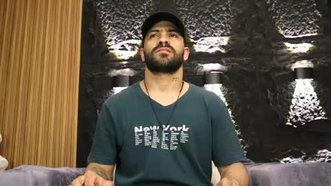Leo  Diaz online show from June 7, 1:56 am