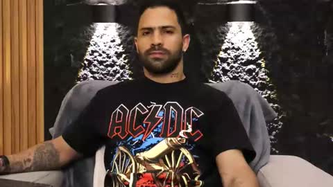 Leo  Diaz online show from January 18, 10:56 pm