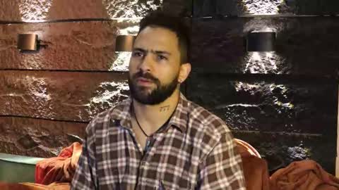 Snapshot of leo_diaz01 chatting on October 13, 3:12 am Leo  Diaz online show from October 13, 3:12 am