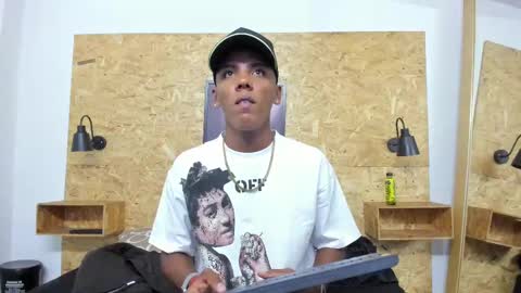 Snapshot of leo_jhonson chatting on September 13, 3:02 pm leo_jhonson online show from September 13, 3:02 pm