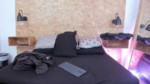 Snapshot of leo_jhonson chatting on September 19, 2:17 pm leo_jhonson online show from September 19, 2:17 pm