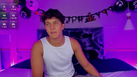 Snapshot of leo_savage_ chatting on October 14, 4:41 am Leo online show from October 14, 4:41 am