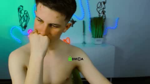 leo_valor online show from March 23, 10:27 pm