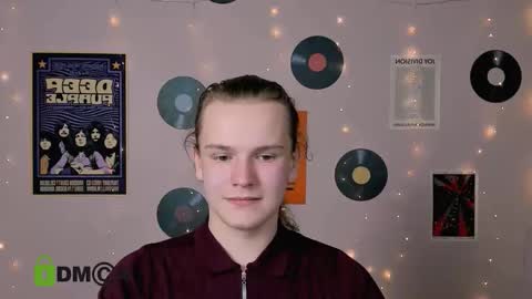 leo_void online show from December 2, 9:45 am