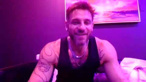 Snapshot of leobayne chatting on October 29, 12:46 am Leo Bayne online show from October 29, 12:46 am