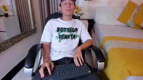LeoCarter online show from June 20, 12:54 pm