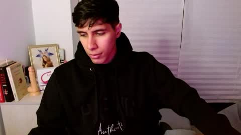 Leo online show from April 2, 4:43 am