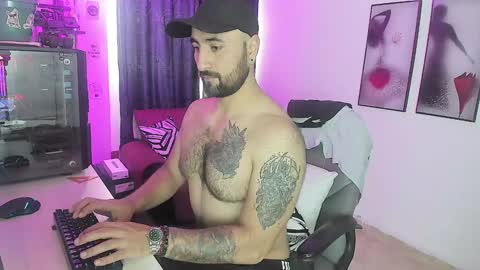 Snapshot of leon_1717 chatting on January 9, 4:06 pm Leon online show from January 9, 4:06 pm