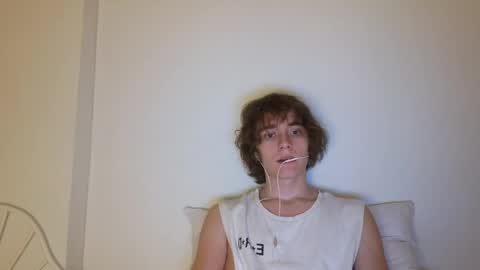 Leon online show from April 17, 10:01 pm