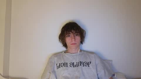 Leon online show from April 19, 10:23 pm