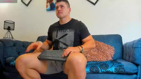 Leon Smoron online show from November 12, 1:33 am