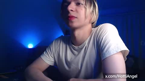 Leon online show from September 23, 4:06 pm