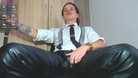 iam leonal online show from April 4, 5:10 pm