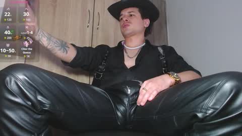 iam leonal online show from October 18, 7:41 pm