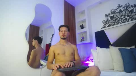 leonardo online show from March 28, 12:49 pm