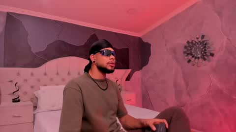 Leonard online show from February 23, 12:47 am