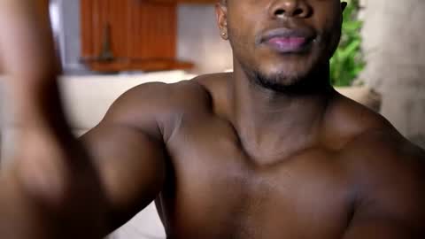 Snapshot of leonardo_jones1 chatting on October 18, 2:55 pm Leandro jones online show from October 18, 2:55 pm