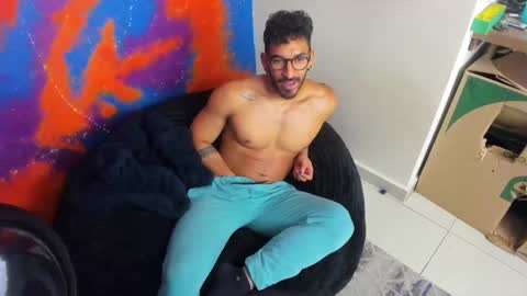 Len online show from October 18, 12:26 am