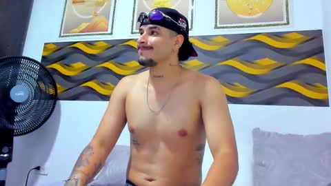 Leon online show from March 26, 7:51 pm