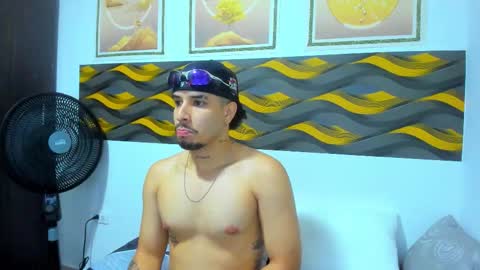 Leon online show from March 27, 7:04 pm