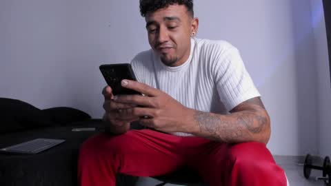 leonidas1.1 online show from April 1, 5:20 am