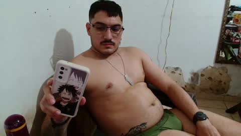 Snapshot of leonino231 chatting on September 18, 1:29 am leonino231 online show from September 18, 1:29 am