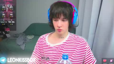 leonkissboy online show from April 20, 6:54 pm