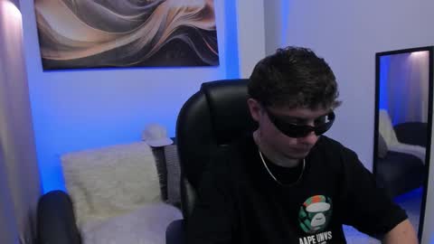 Leo  online show from February 11, 4:50 am