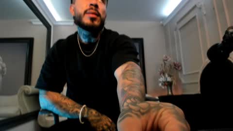 Leo Salvatore online show from December 16, 8:16 pm