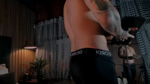 Leo Salvatore online show from January 21, 2:55 am