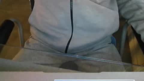 CESTMOI75100 online show from October 20, 6:17 am