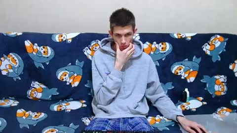 lester_broo online show from May 11, 9:56 pm