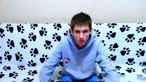 lester_broo online show from February 22, 11:17 pm