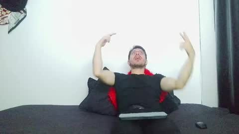 Torres online show from April 27, 1:35 am