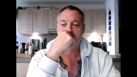 Snapshot of letshavefun2gether68 chatting on October 10, 6:51 am letshavefun2gether68 online show from October 10, 6:51 am