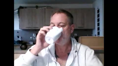 Snapshot of letshavefun2gether68 chatting on October 9, 6:18 am letshavefun2gether68 online show from October 9, 6:18 am