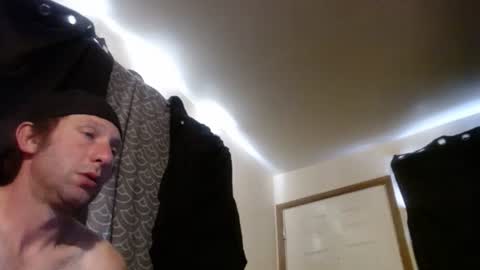 Snapshot of letsplay361 chatting on October 23, 10:13 pm letsplay361 online show from October 23, 10:13 pm