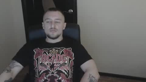 Snapshot of lev1ngston chatting on January 7, 1:54 pm lev1ngston online show from January 7, 1:54 pm