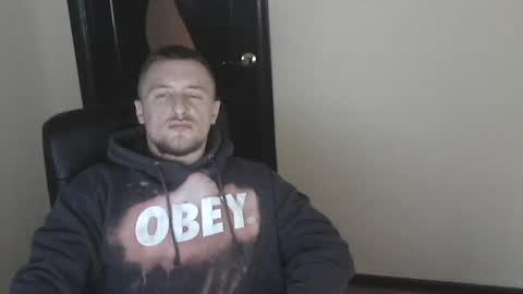 Snapshot of lev1ngston chatting on December 29, 11:08 pm lev1ngston online show from December 29, 11:08 pm