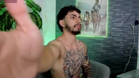 levi_wolf online show from June 11, 12:03 pm