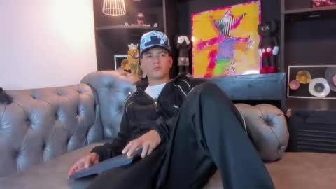 Snapshot of levy_steve chatting on February 13, 4:54 am LevySteven online show from February 13, 4:54 am